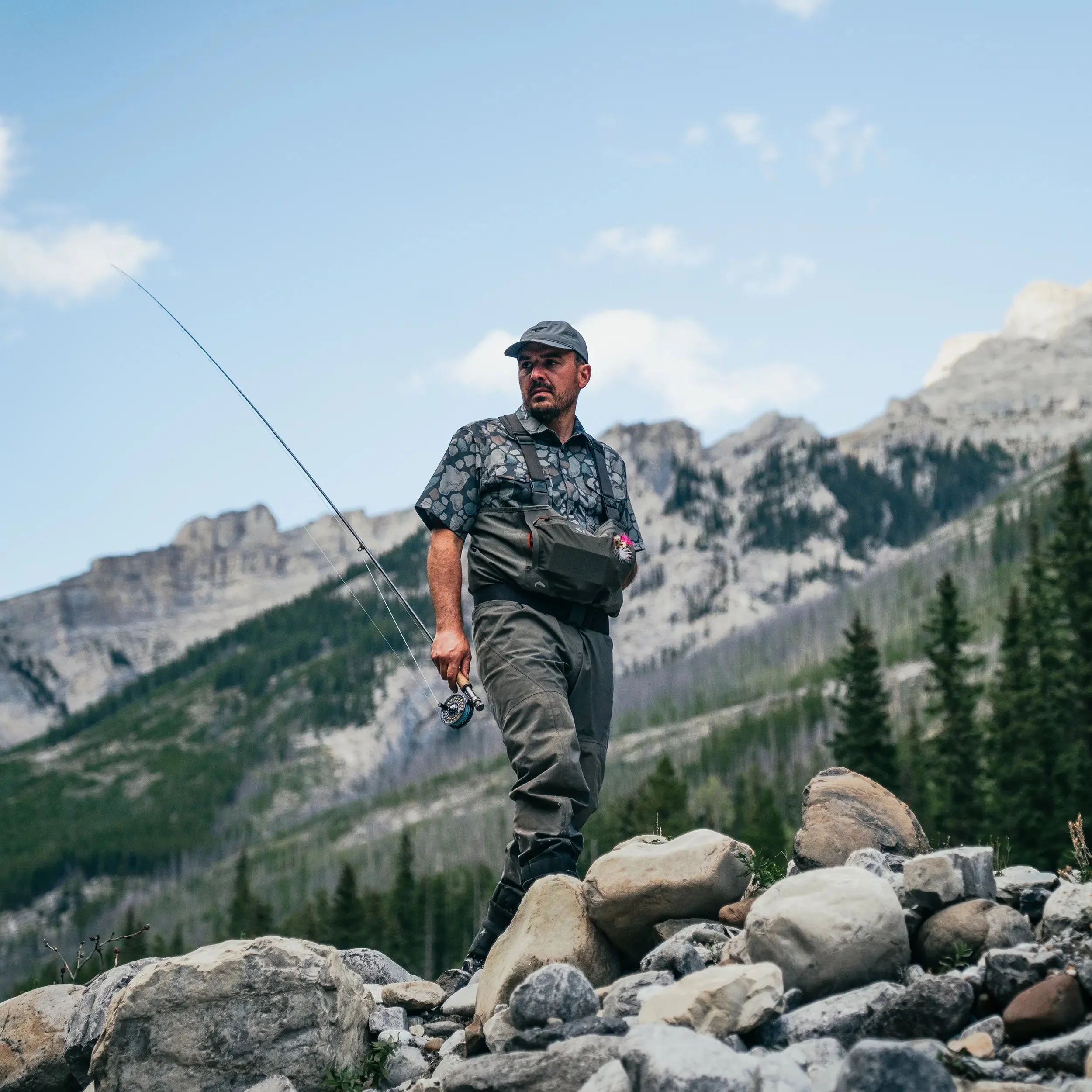 M's River Camo Short Sleeve Shirt - Image 2
